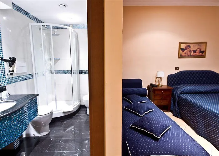 Hotel Caracciolo 3*