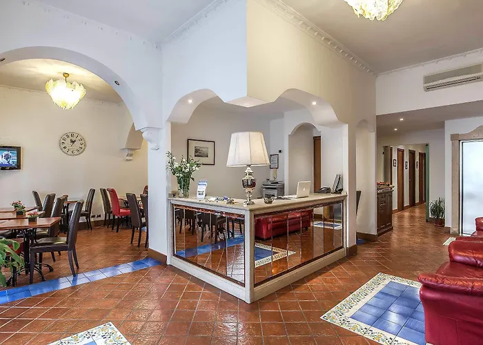 Hotel Caracciolo 3*